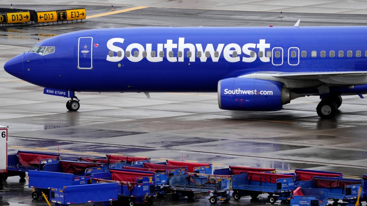 Prepare for Liftoff: Southwest Pilots Pay Raises to Skyrocket Nearly 50% by 2028