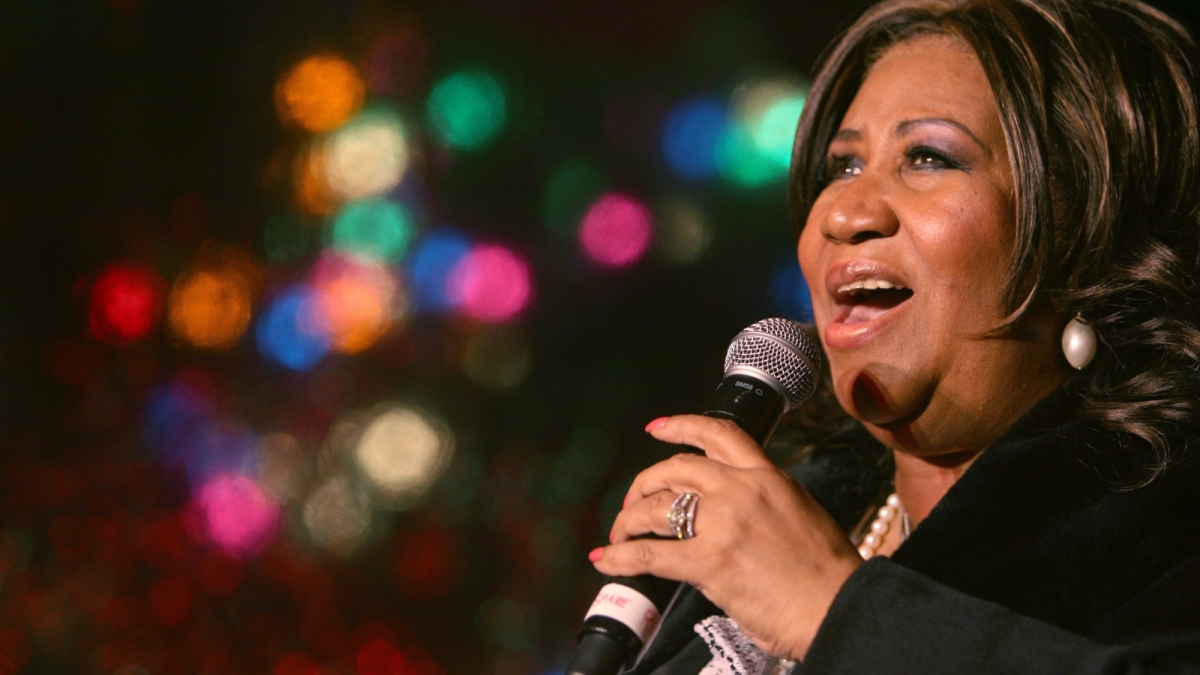 Judge Cites Handwritten Will and Awards Real Estate to Aretha Franklin's Sons