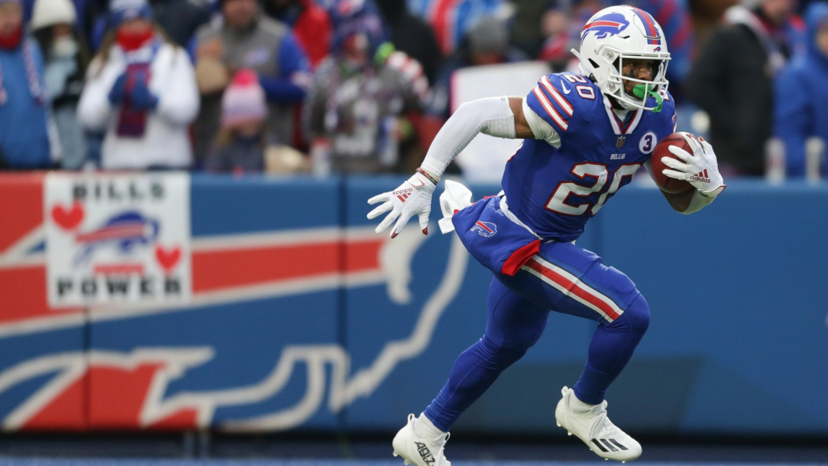 Bills RB Nyheim Hines Will Miss the Season After Being Hit by a Jet Ski, AP Source Says