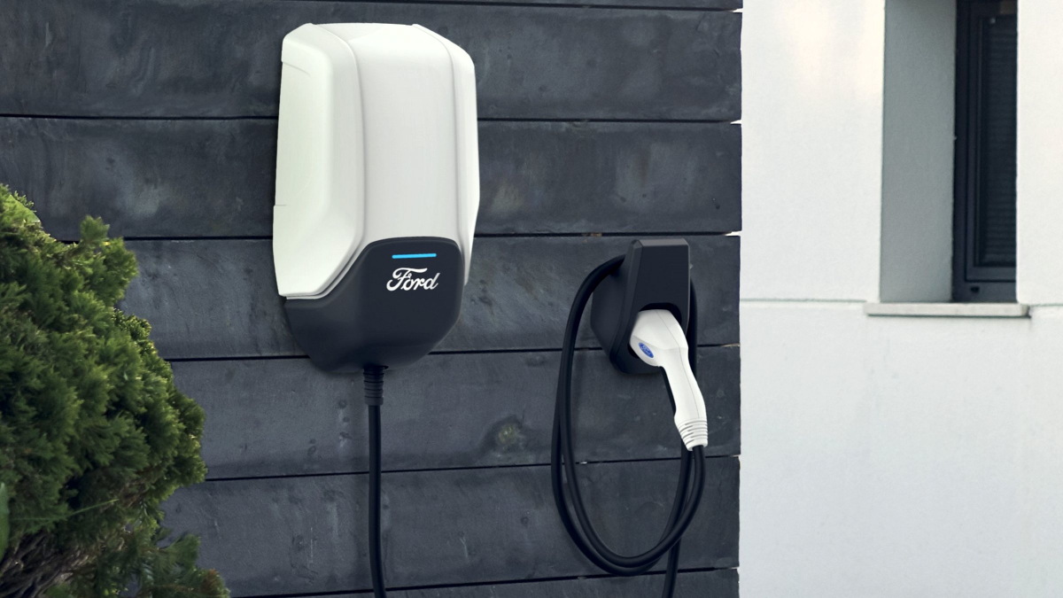 Ford to Launch 12,000 EV Charging Stations; Largest Charging Network in North America