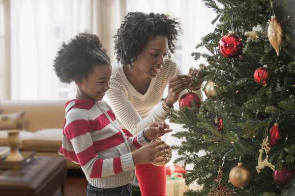 Stretching Your Dollar: Expert Holiday Design Tips on a Budget