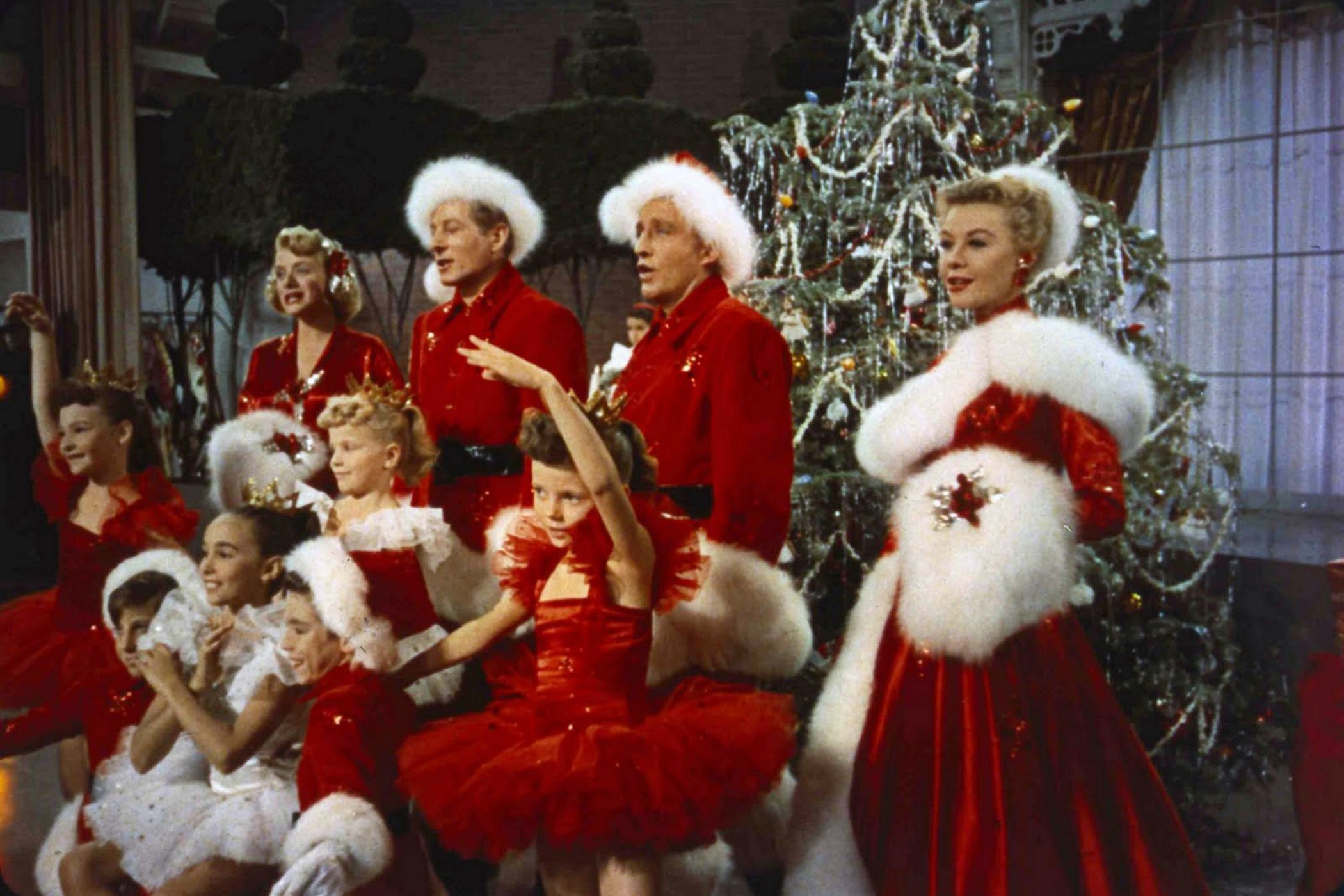 Why Almost All Christmas Music Is From the 1940s and 1950s