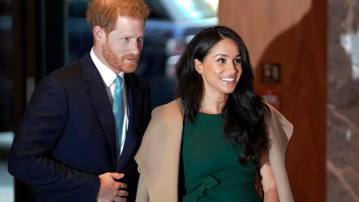Uproar in UK Over Harry and Meghan's Step Back From Royals