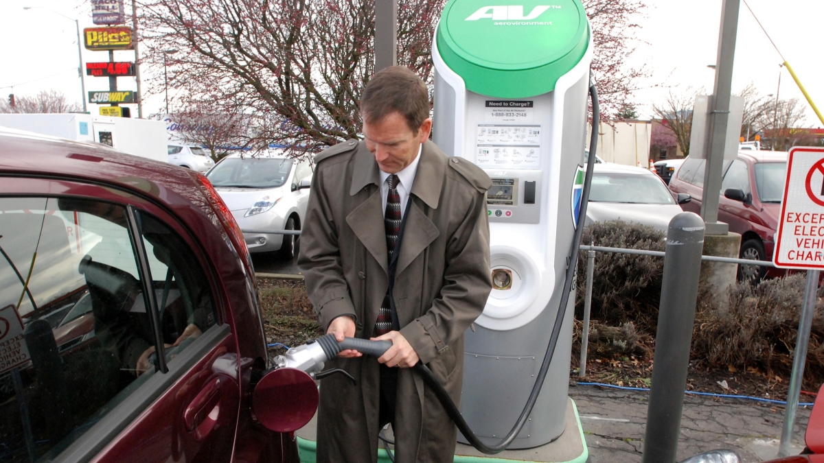 Major Automakers Unite to Build Electric Vehicle Charging Network They Say Will Rival Tesla's