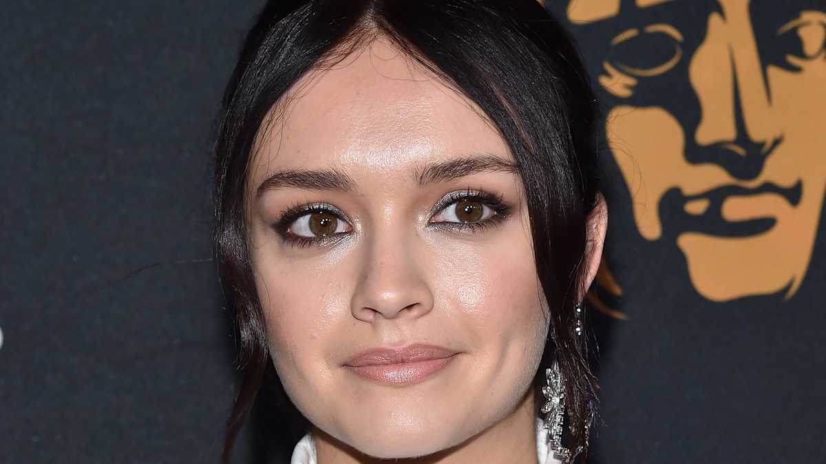Olivia Cooke Stars in Amazon Studios' New Series "Vanity Fair"
