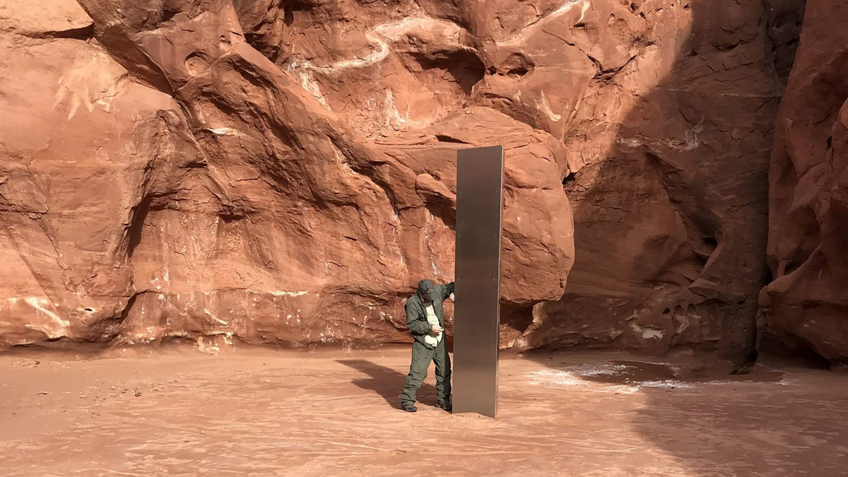 Mysterious Shiny Monolith Found in Otherworldly Utah Desert