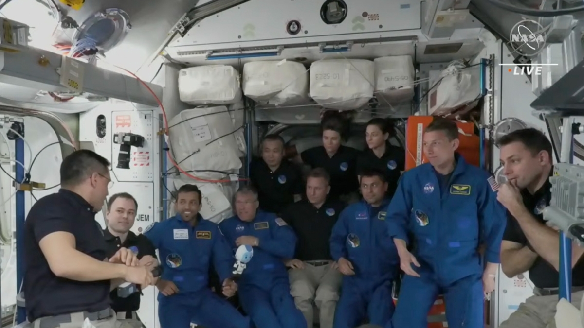 New Crew From US, Russia and UAE Arrives at Space Station