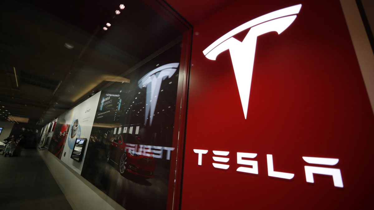 U.S. Agency Investigating Tesla Front Suspension Failures