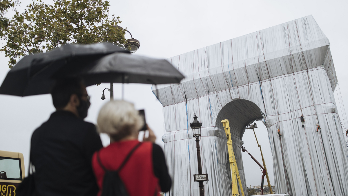 'A Big Gray Elephant': Paris' Arc de Triomphe Is Wrapped Up