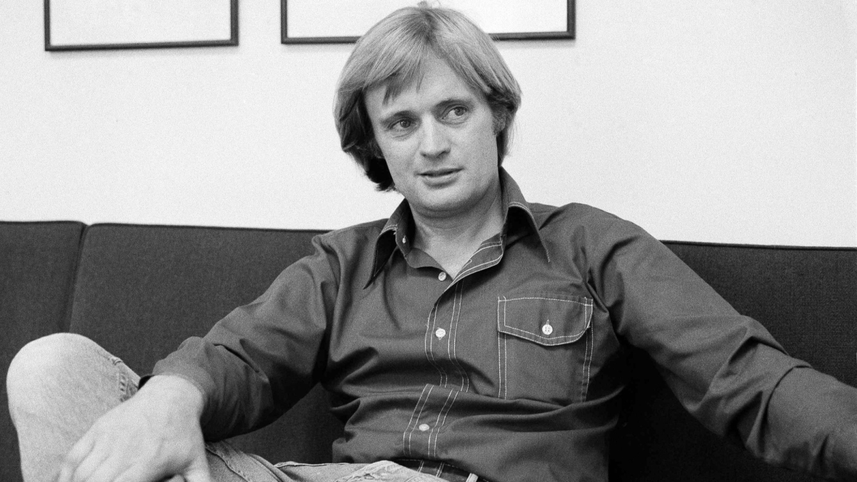 David McCallum, Star of TV's 'The Man From U.N.C.L.E.' and 'NCIS,' Dies at 90