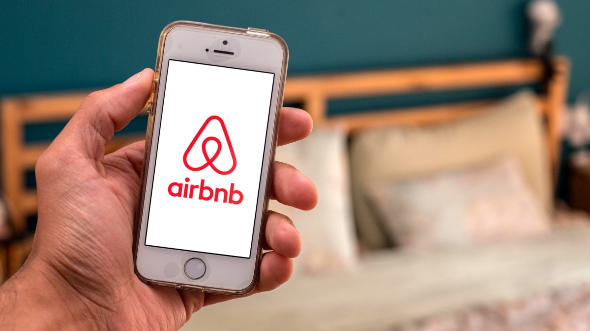 5 Things Every Traveler Should Do to Avoid Airbnb Scams and Score the Best Listings