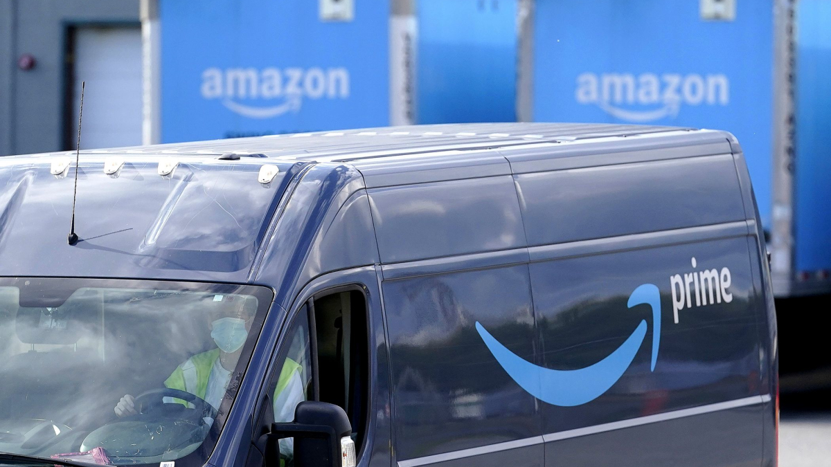 FTC Says Amazon Took $62 Million in Tips From Drivers