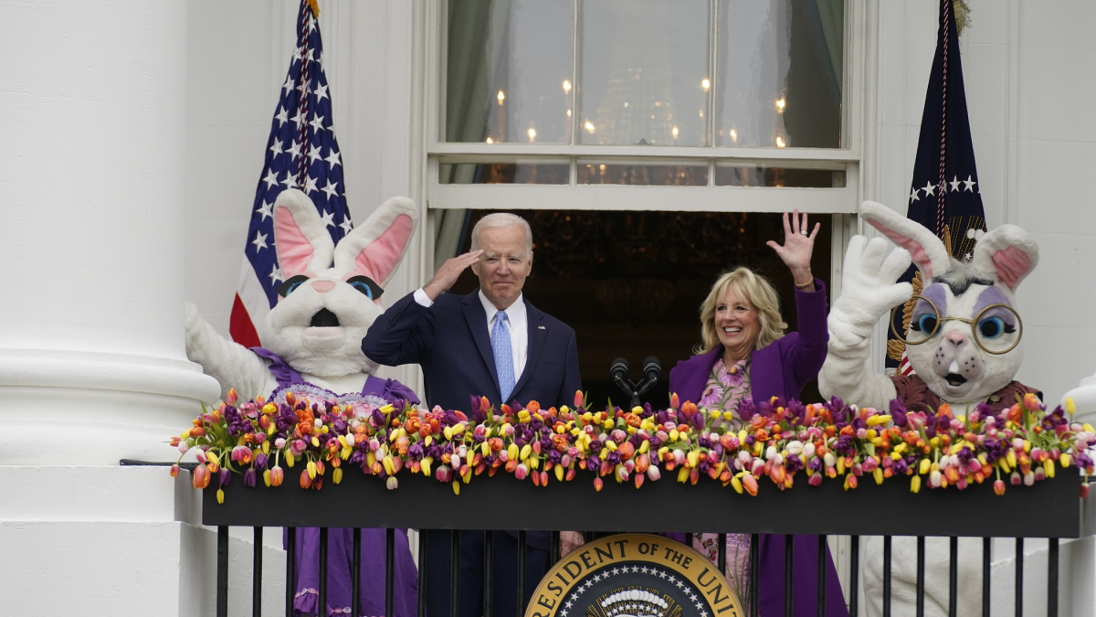 Rain Dampens the 1st White House Easter Egg Roll Since 2019
