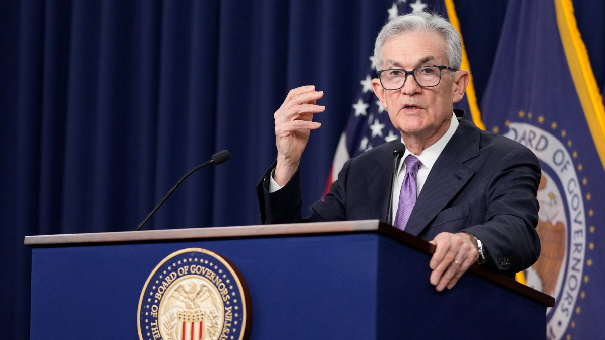 Federal Reserve Keeps Key Interest Rate Unchanged and Foresees 3 Rate Cuts Next Year