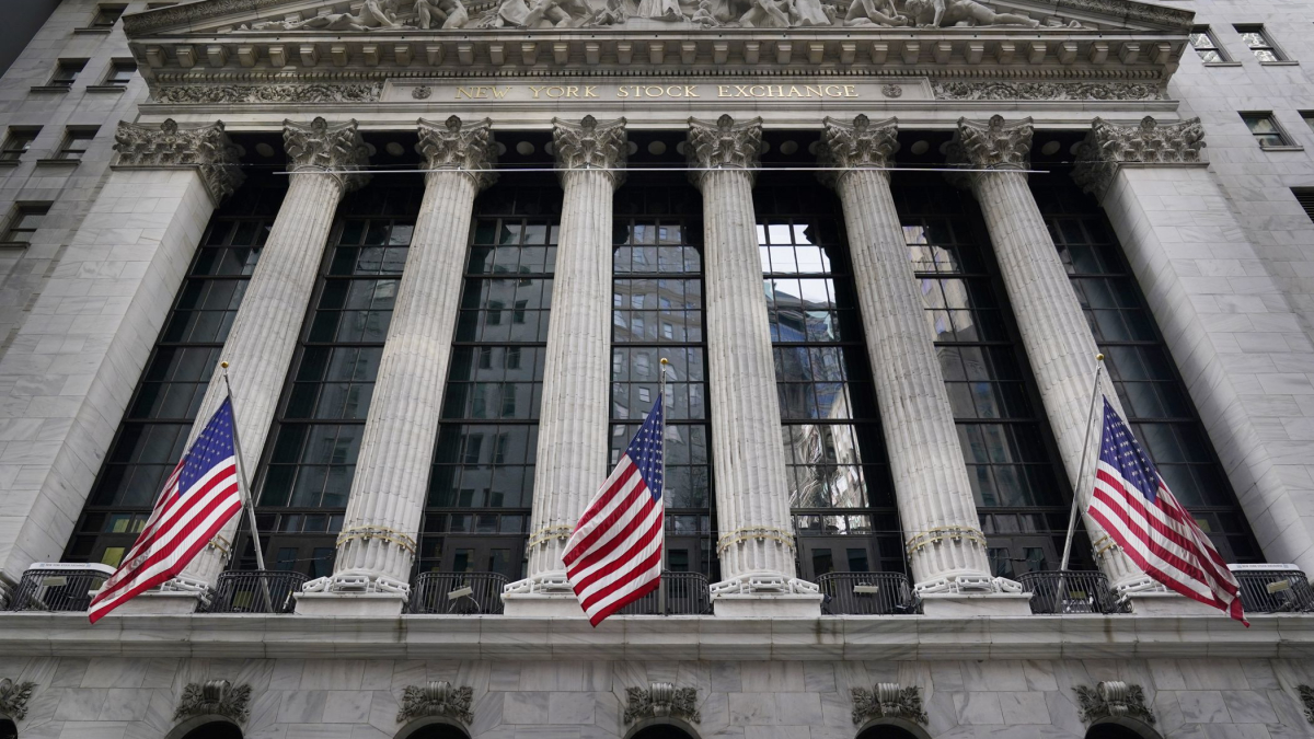 Stock Indexes Slip After Federal Reserve Leaves Rates Alone