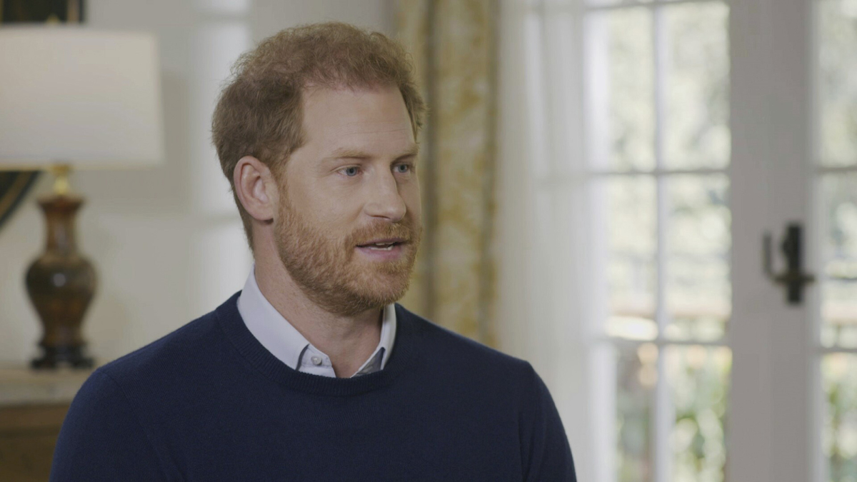 Red Flag, Green Flag: Should Prince Harry Zip It?, Cancel Culture, & More