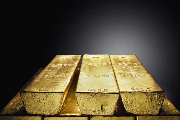 Is 2024 the year to invest in gold? This Investment Officer Thinks So…